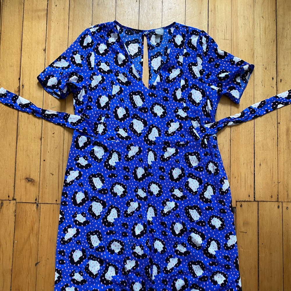 ASOS Design Tie Waist V Neck Open Back Jumpsuit in Animal Print Size 12